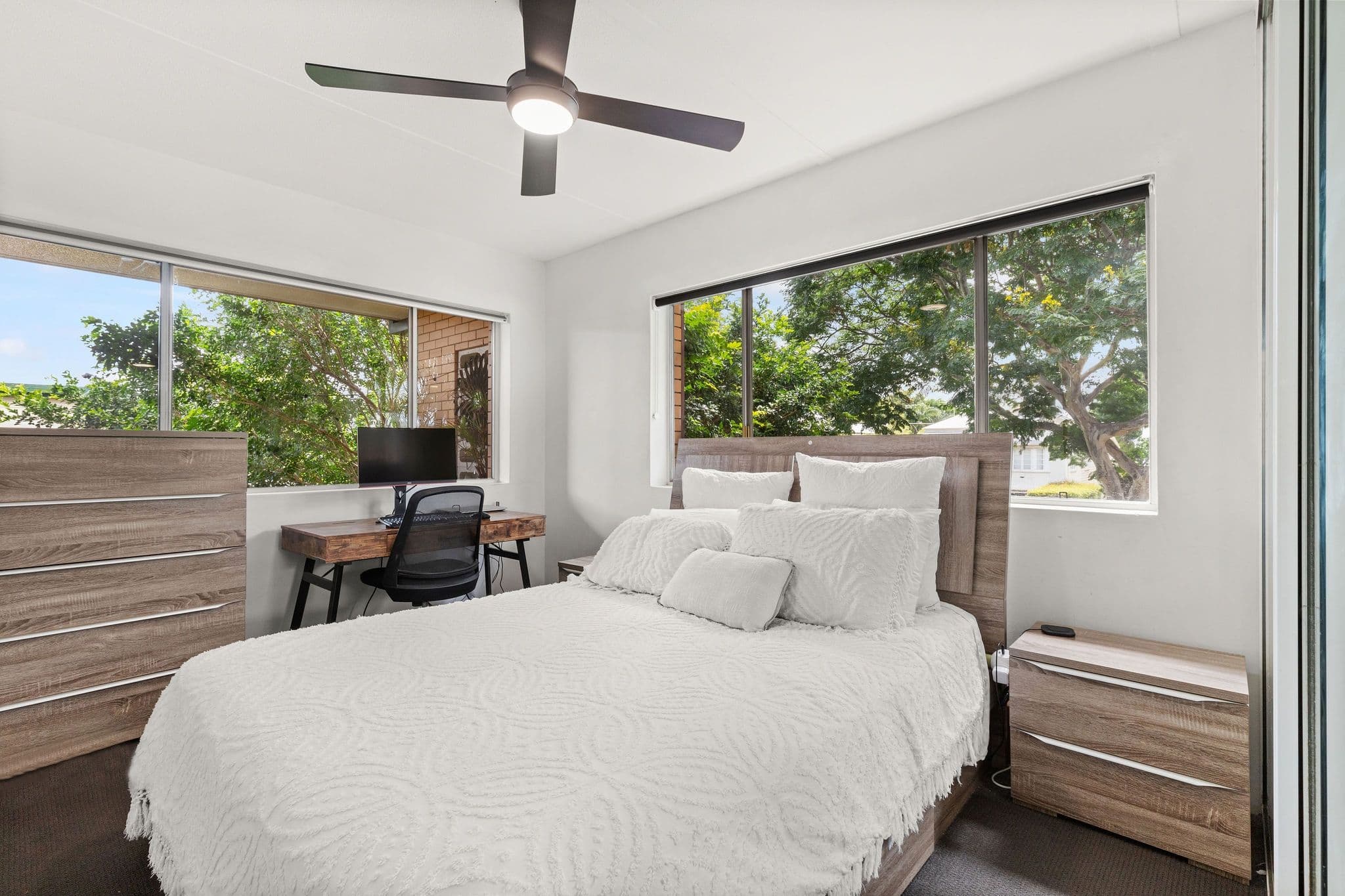 61 Park Road, Wooloowin QLD 4030, Wooloowin - Thumbnail 2
