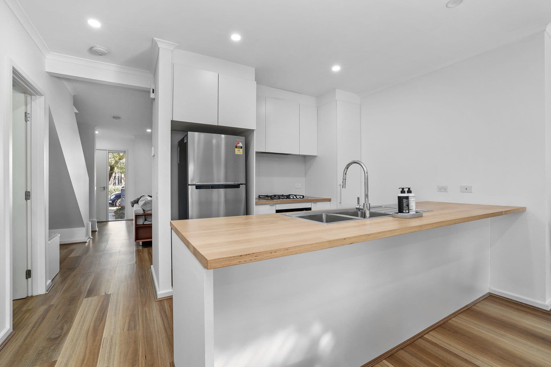 44 Ellis Park Avenue, Mulgrave VIC 3170, Mulgrave - Thumbnail 4