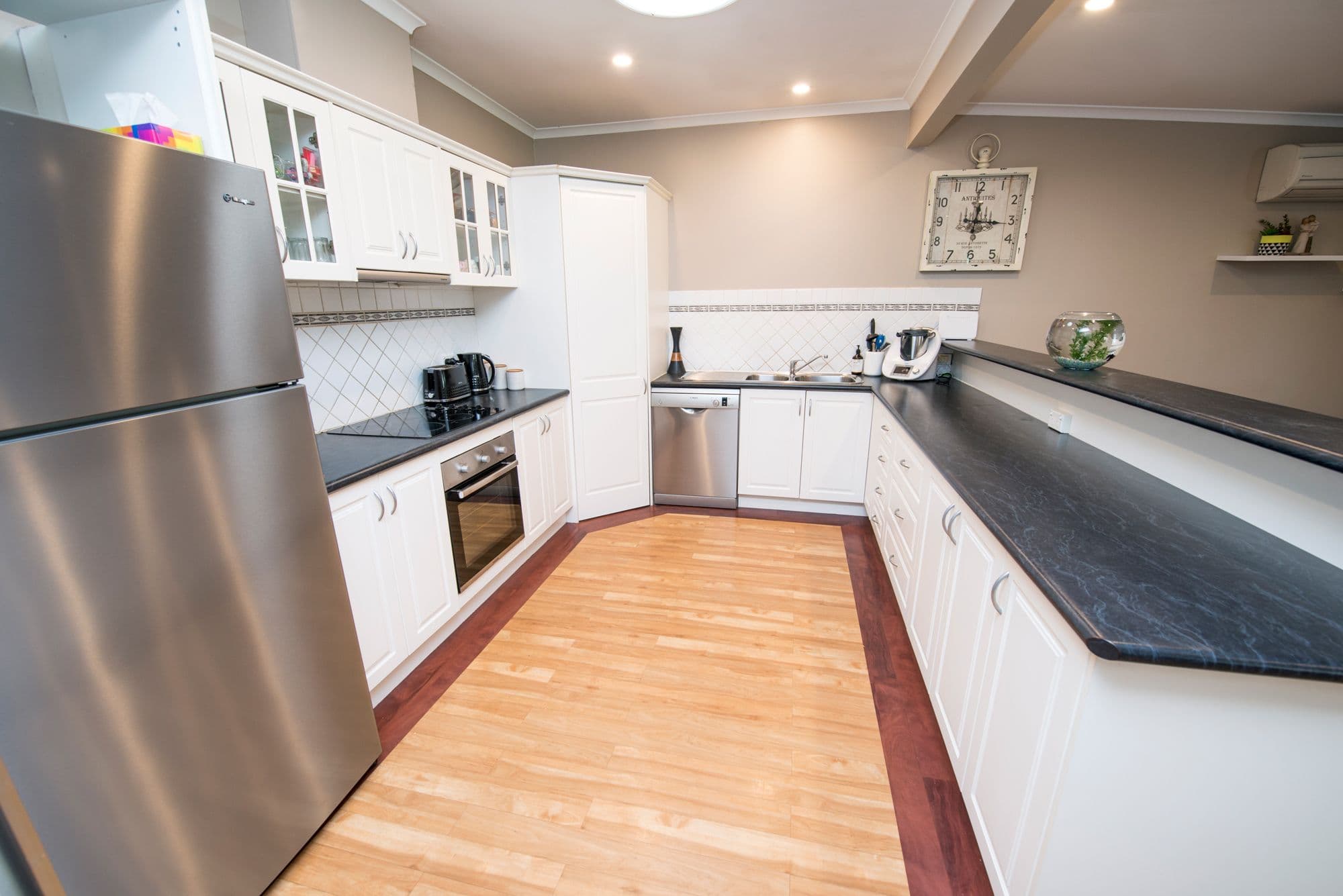 200 Stradbroke Avenue, Swan Hill VIC 3585, Swan Hill - Thumbnail 6