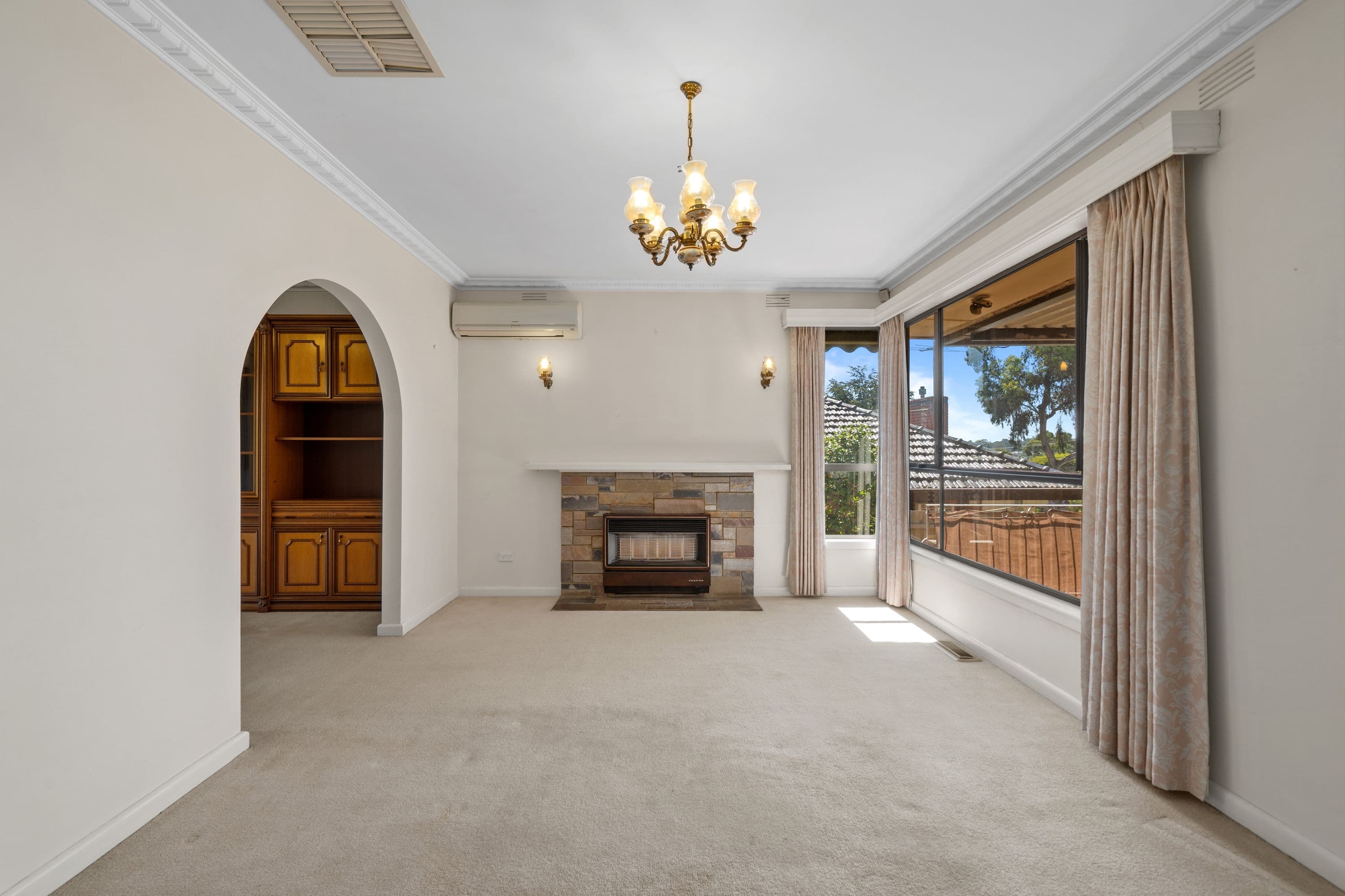 10 Barlyn Road, Mount Waverley VIC 3149, Mount Waverley - Thumbnail 3