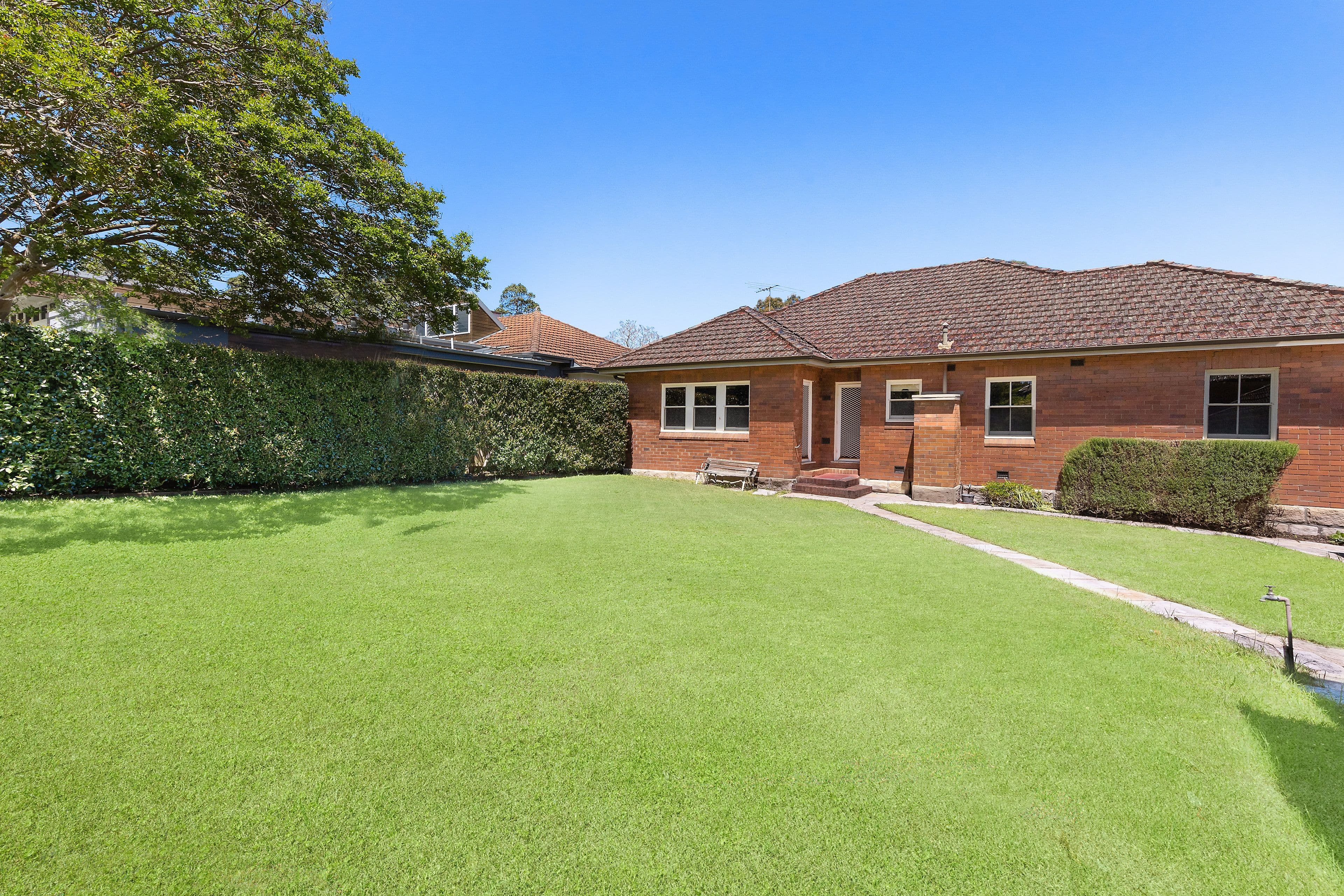 23 Clermiston Avenue, Roseville NSW 2069, Roseville - Thumbnail 2