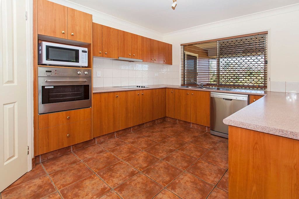 25 Moresby Avenue, Springfield QLD 4300, Springfield - Thumbnail 3