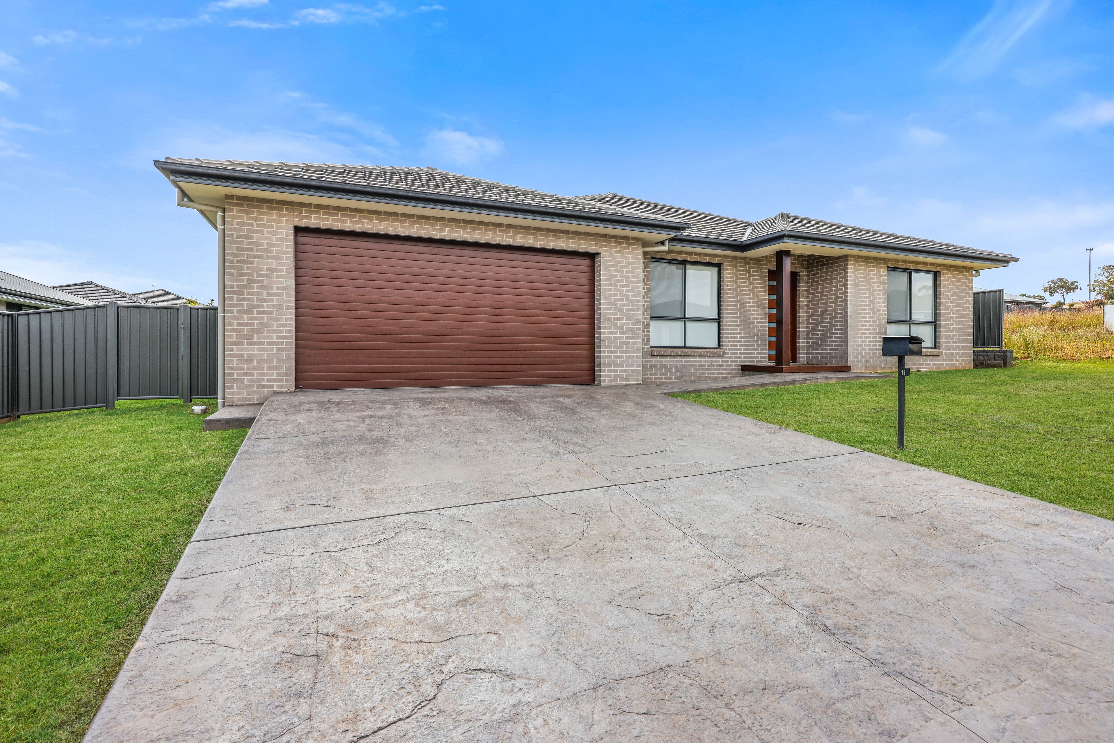 11 Sherborne Street, Tamworth NSW 2340, Tamworth - Thumbnail 2