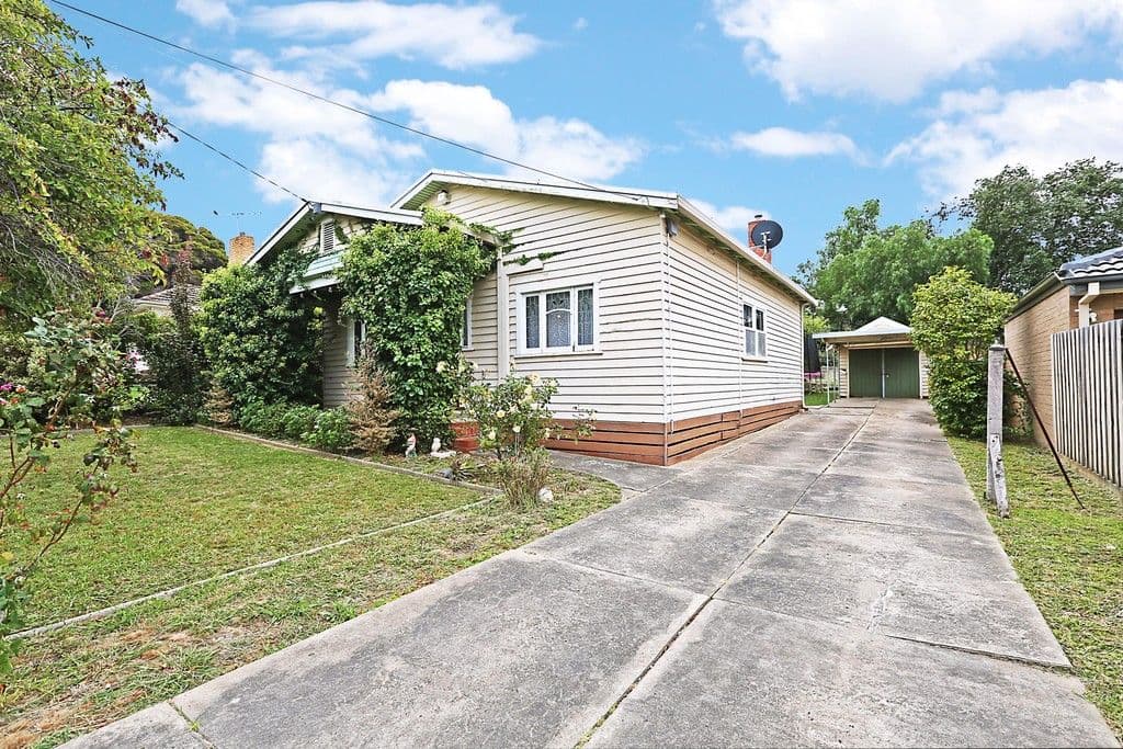 14 Nelson Avenue, Highton VIC 3216, Highton - Image 1