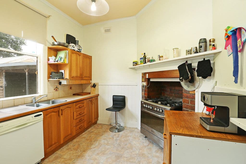 14 Nelson Avenue, Highton VIC 3216, Highton - Thumbnail 4