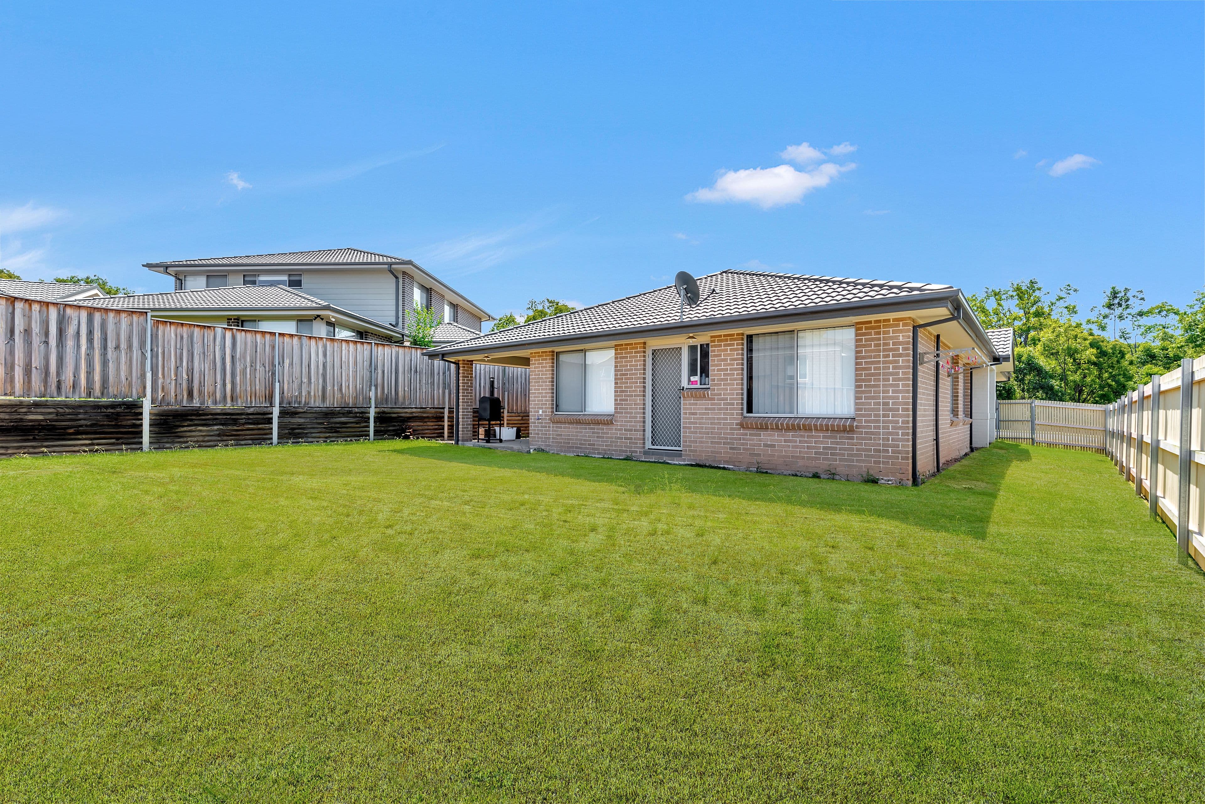131 Robey Avenue, Middleton Grange - Thumbnail 4