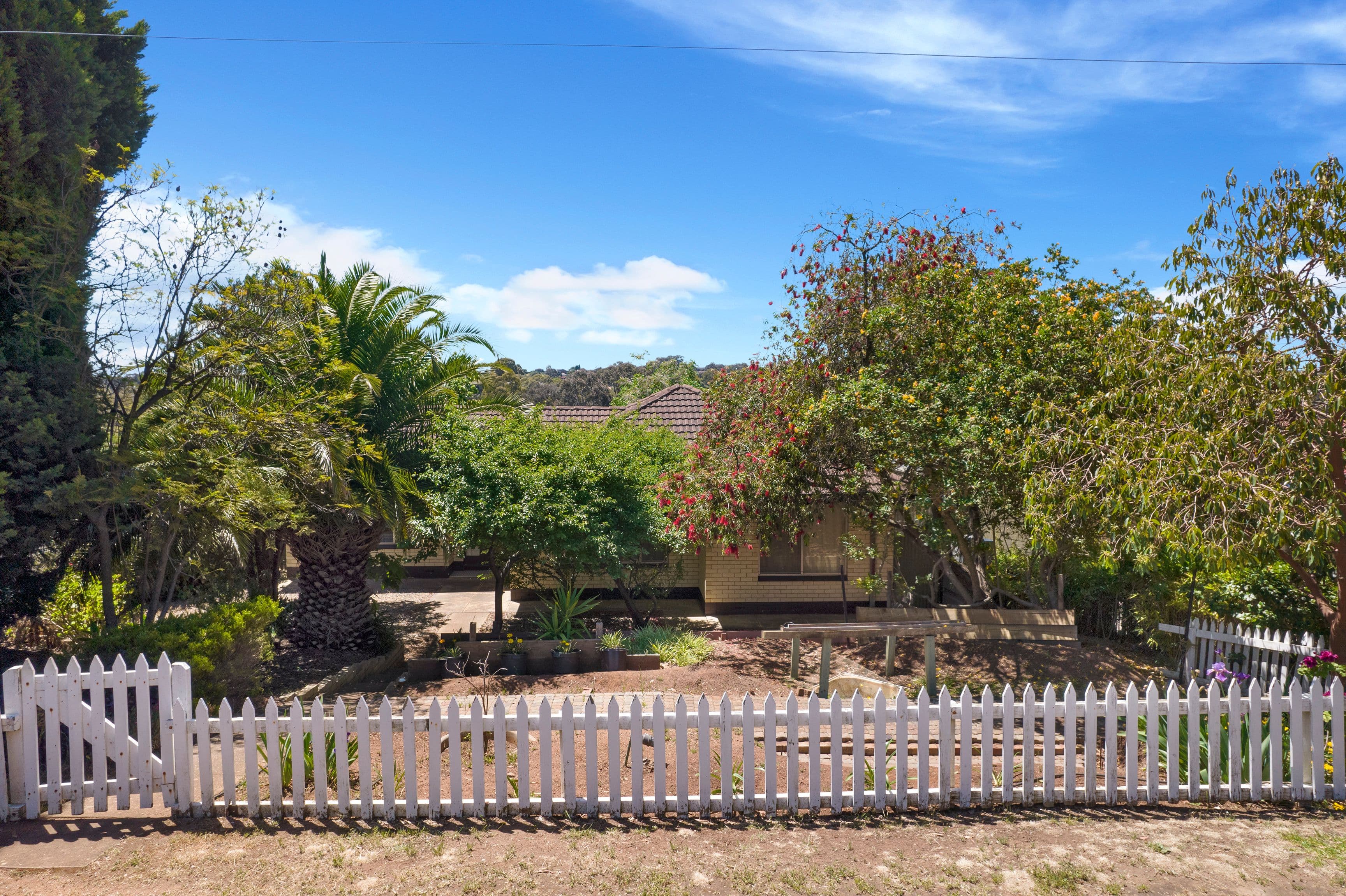 34 Far View Crescent, Ridgehaven SA 5097, Ridgehaven - Thumbnail 2