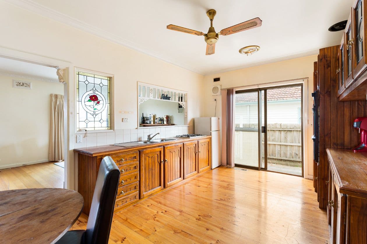 4 Aonach Street, CLAYTON SOUTH VIC 3169, Clayton South - Thumbnail 2