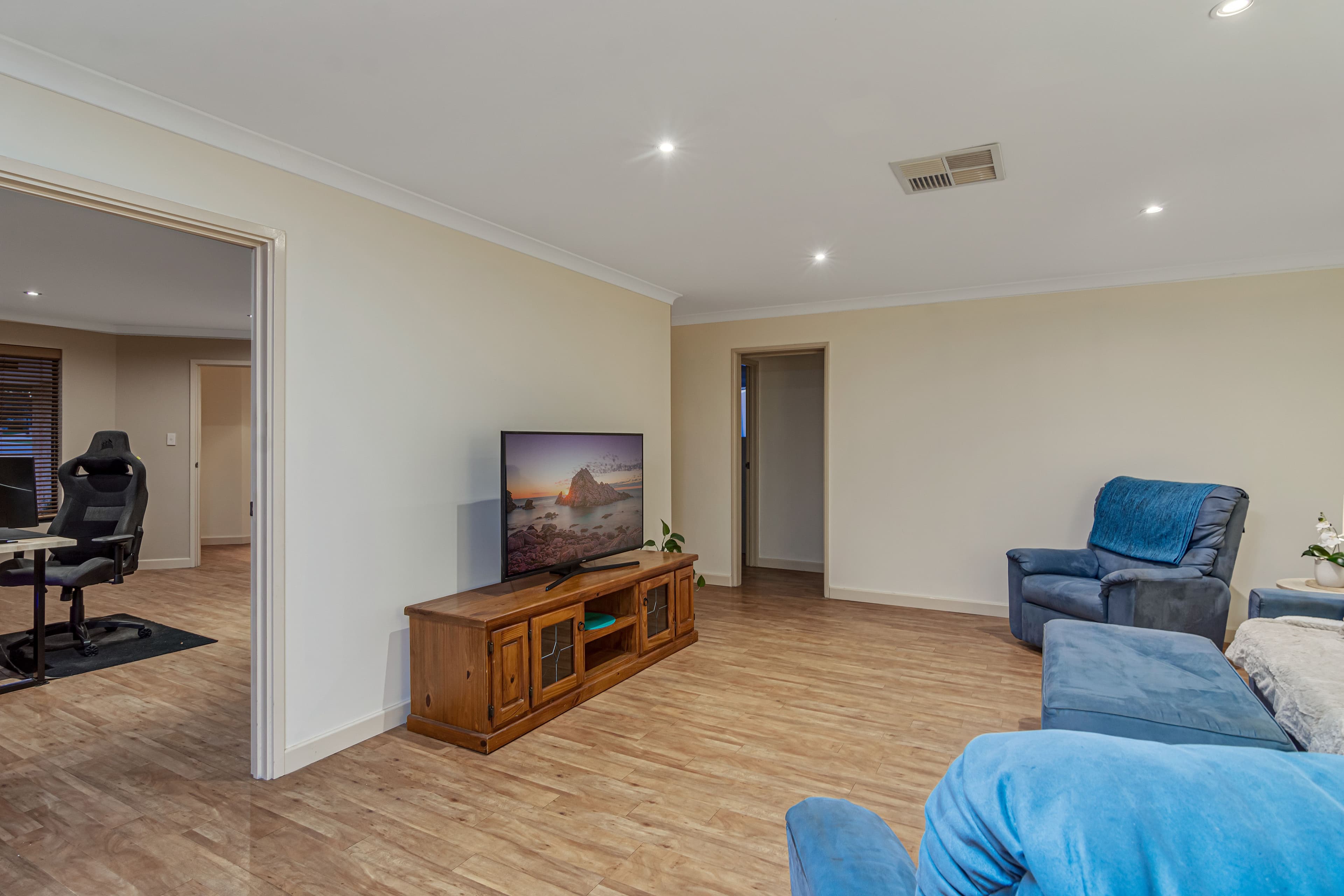 36 Wadhurst Road, Butler WA 6036, Butler - Thumbnail 7