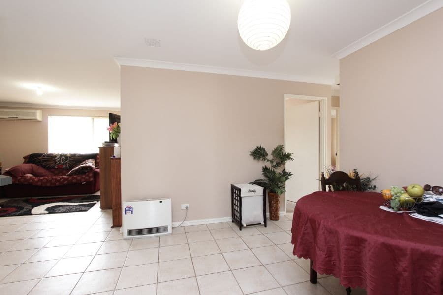 2 Grimsel Court, COODANUP WA 6210, Coodanup - Thumbnail 6