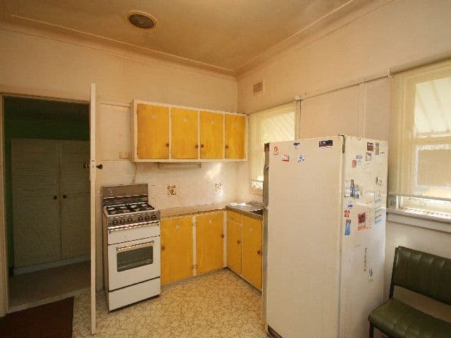 64 Woodbine Street, YAGOONA NSW 2199, Yagoona - Thumbnail 3