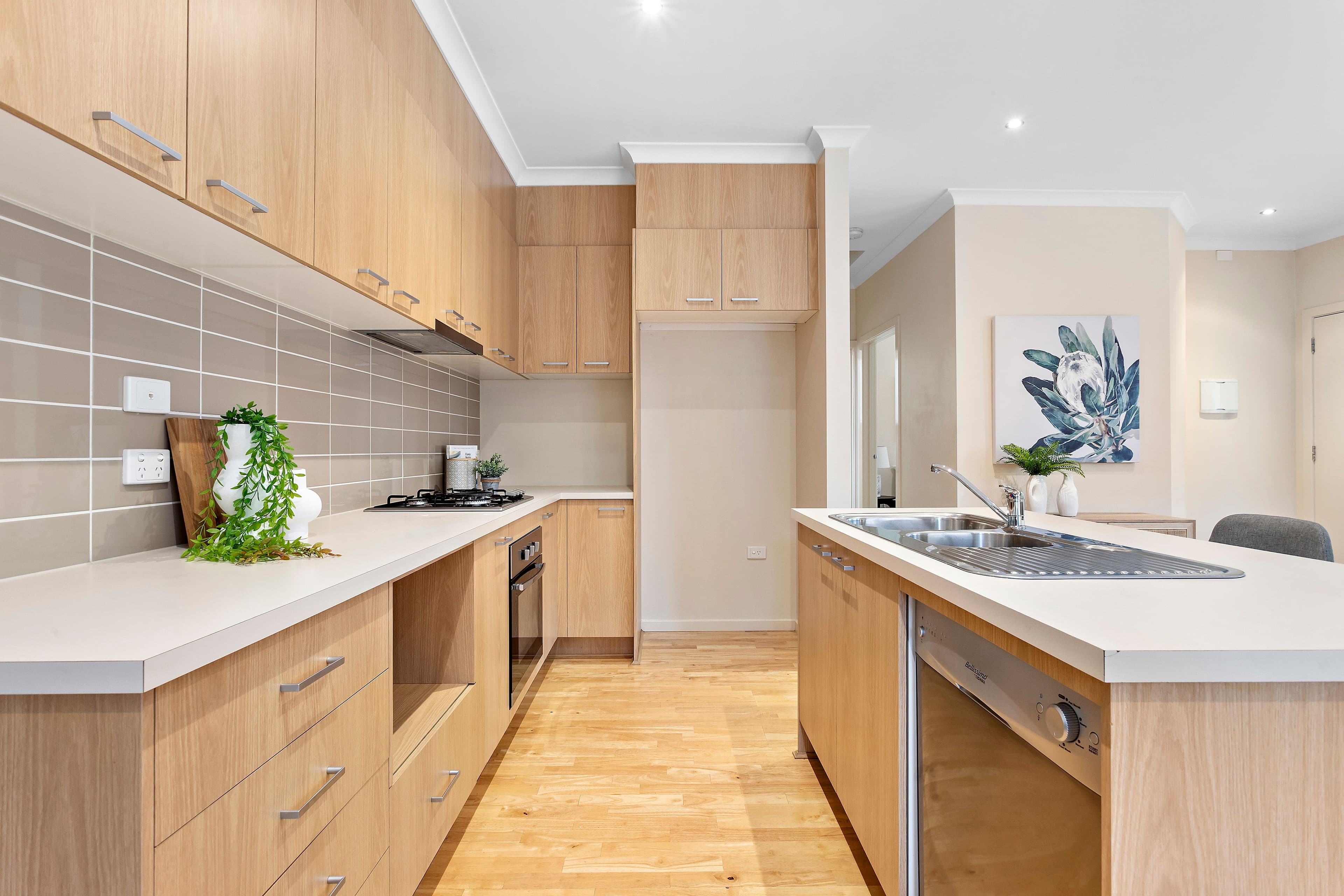 32 Kumara Circuit, South Morang VIC 3752, South Morang - Thumbnail 2
