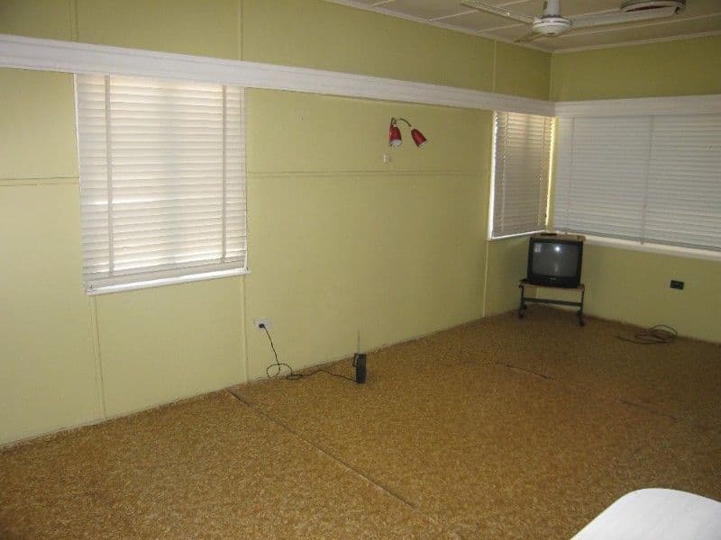 37 Bannister Street, SOUTH MACKAY QLD 4740, South Mackay - Thumbnail 4