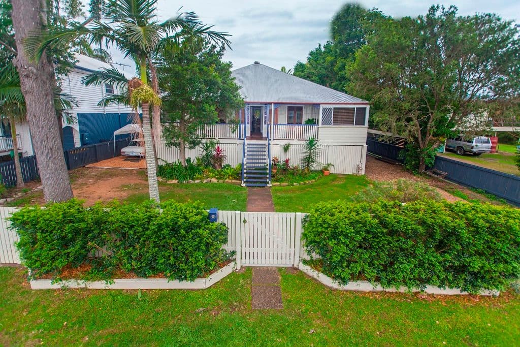 20 Robinson Street, SHORNCLIFFE QLD 4017, Shorncliffe - Image 1