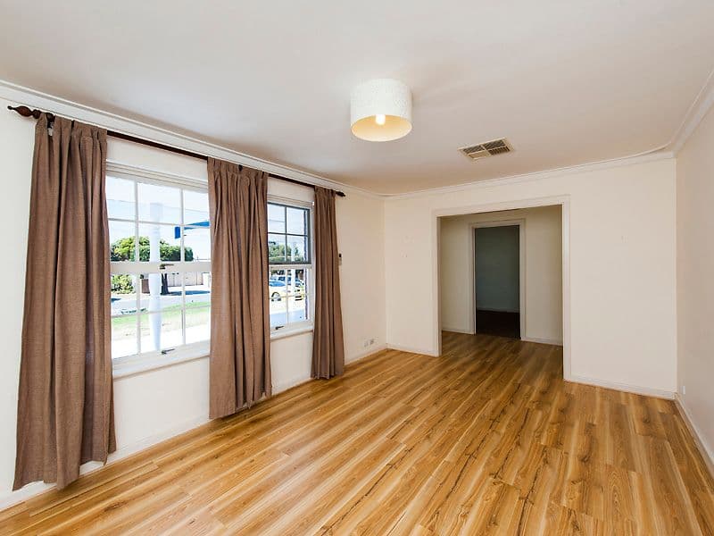 63 Axminster Street, Warnbro WA 6169, Warnbro - Thumbnail 2