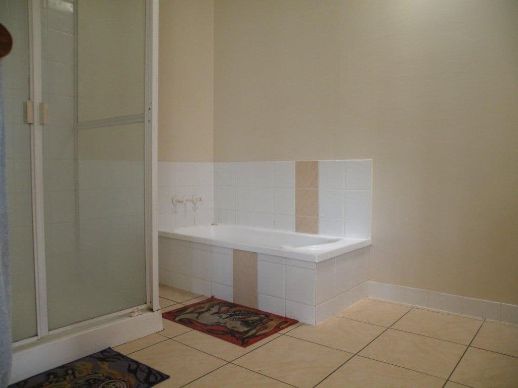 246 Elphinstone Street, KOONGAL QLD 4701, Koongal - Thumbnail 4