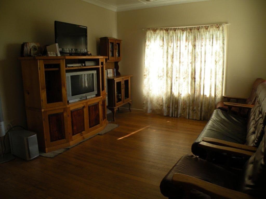 246 Elphinstone Street, KOONGAL QLD 4701, Koongal - Thumbnail 6