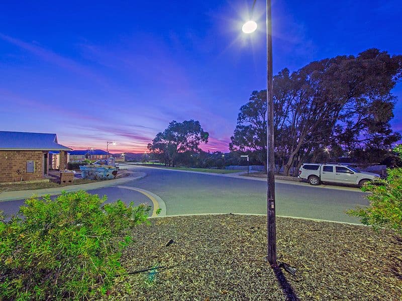 32 ASHMORE Avenue, Two Rocks WA 6037, Two Rocks - Thumbnail 4
