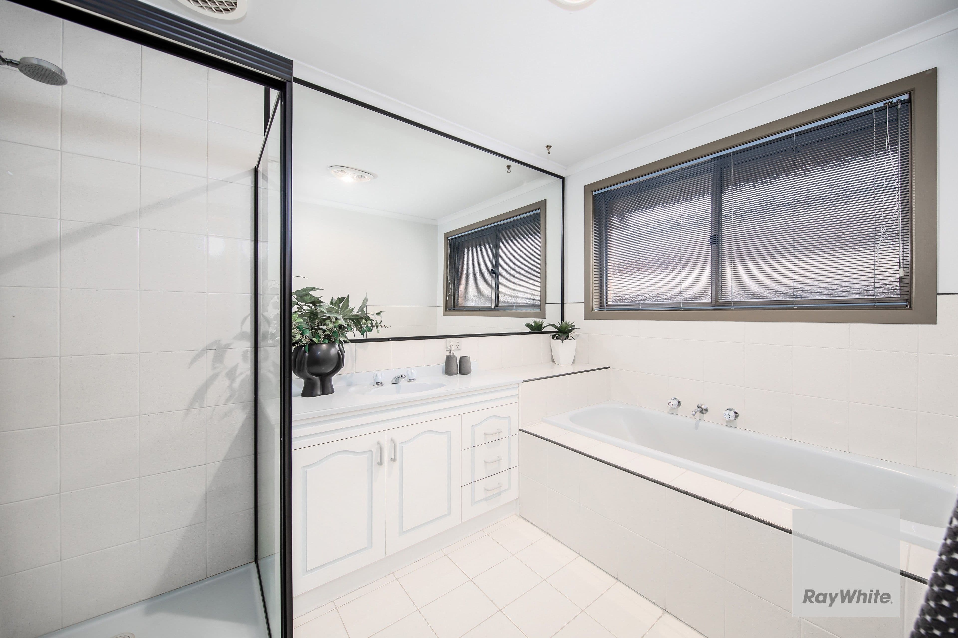 65 Truro Crescent, Taylors Lakes VIC 3038, Taylors Lakes - Thumbnail 4