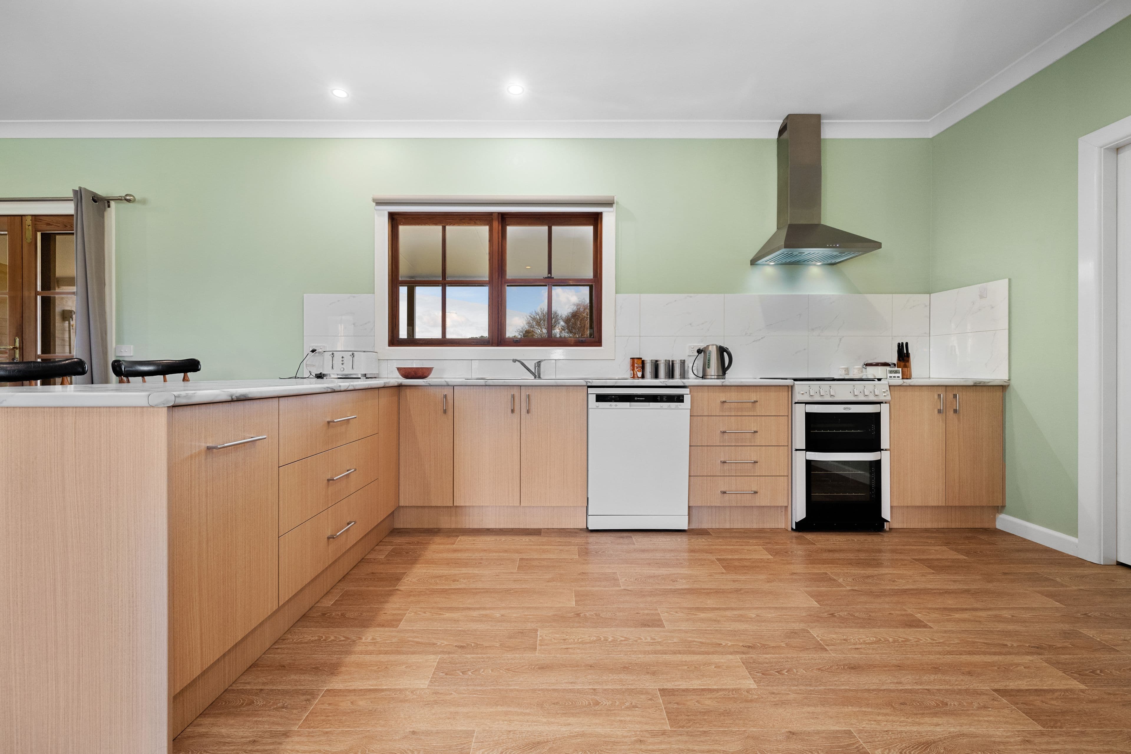 32 Brooklands Street, Crookwell NSW 2583, Crookwell - Thumbnail 2