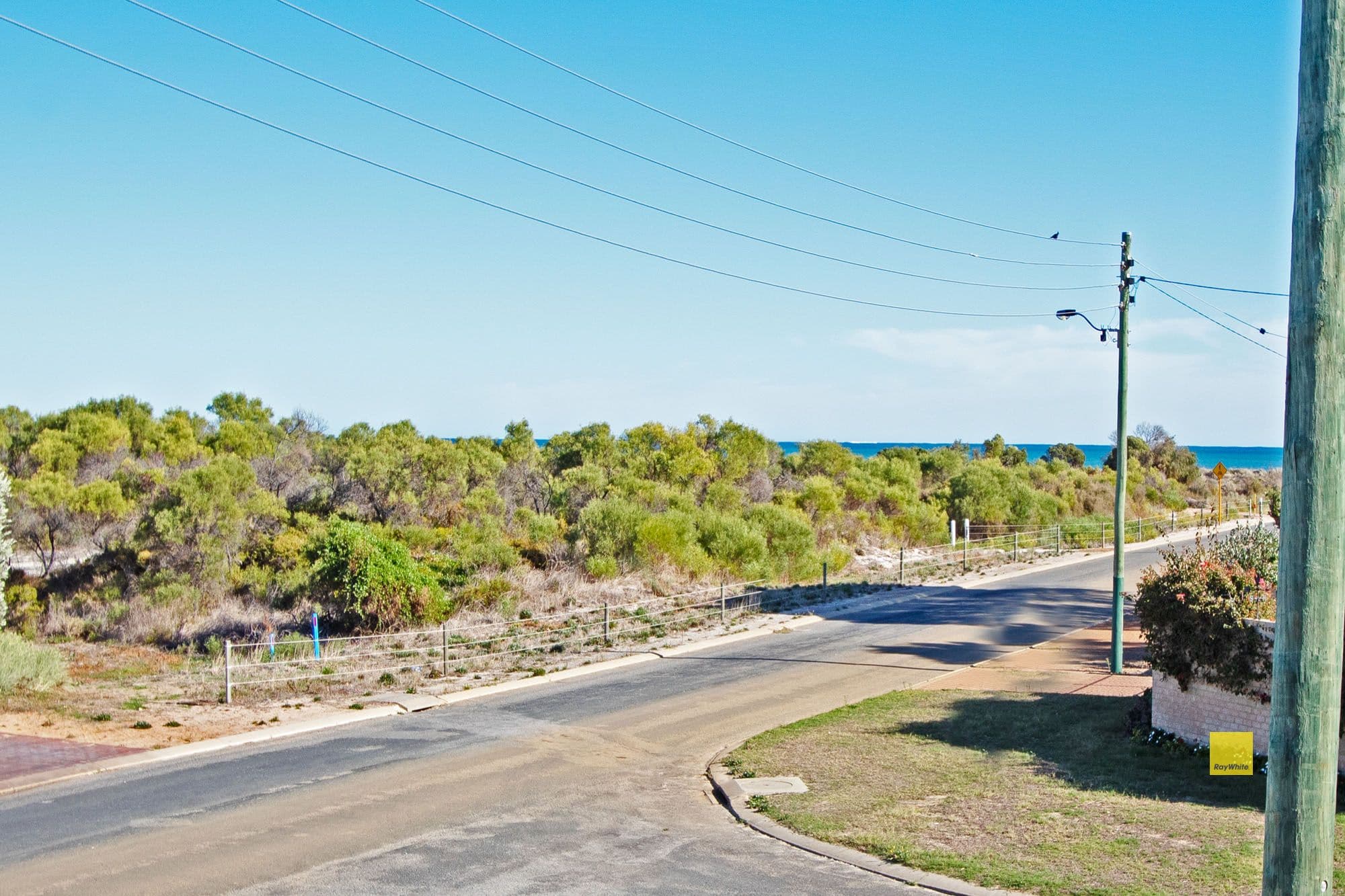 16 Shingle Avenue, Jurien Bay WA 6516, Jurien Bay - Thumbnail 2