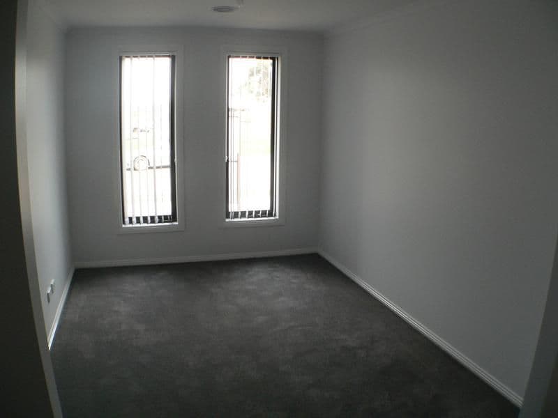 3 Elfin Way, PAKENHAM VIC 3810, Pakenham - Thumbnail 3