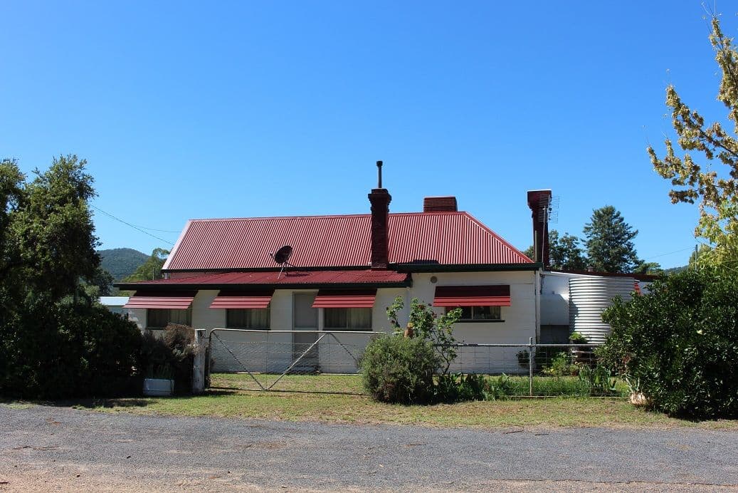 76 Finch Street, Bingara - Thumbnail 2