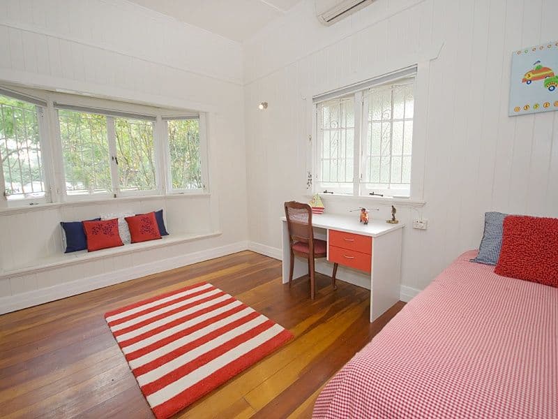 32  Douglas Street, YERONGA QLD 4104, Yeronga - Thumbnail 7