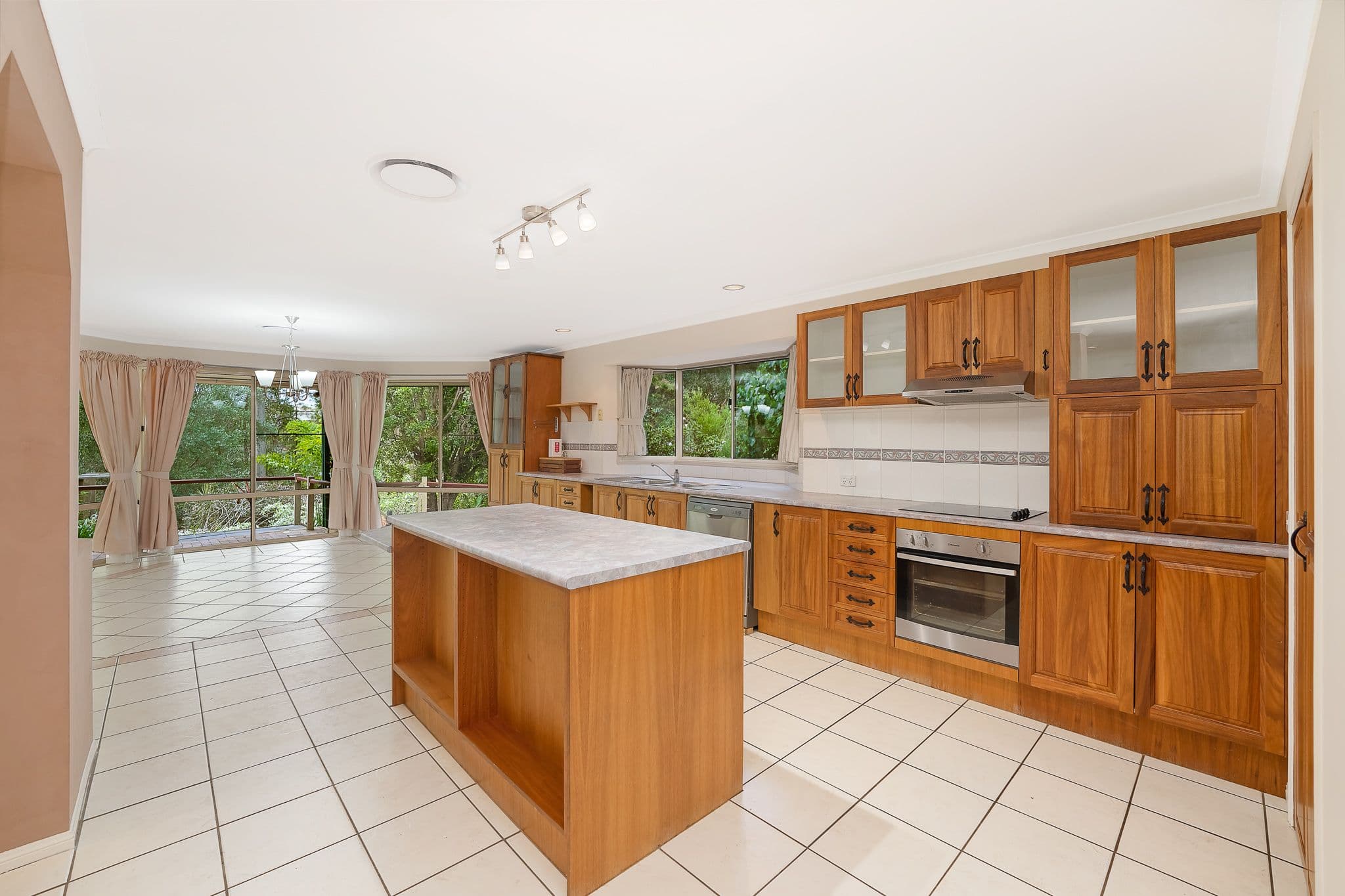 3 Ken Duncombe Drive, Cashmere QLD 4500, Cashmere - Thumbnail 5