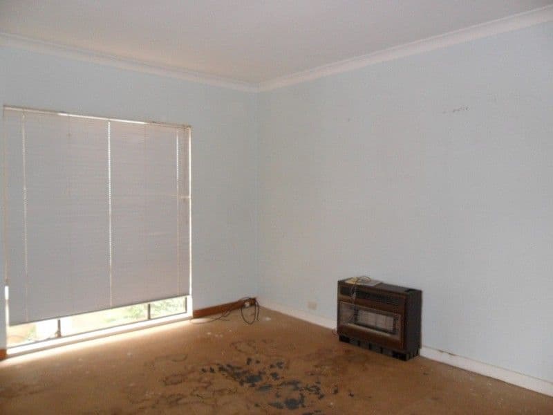 323 Piper Street, BROKEN HILL NSW 2880, Broken Hill - Thumbnail 5