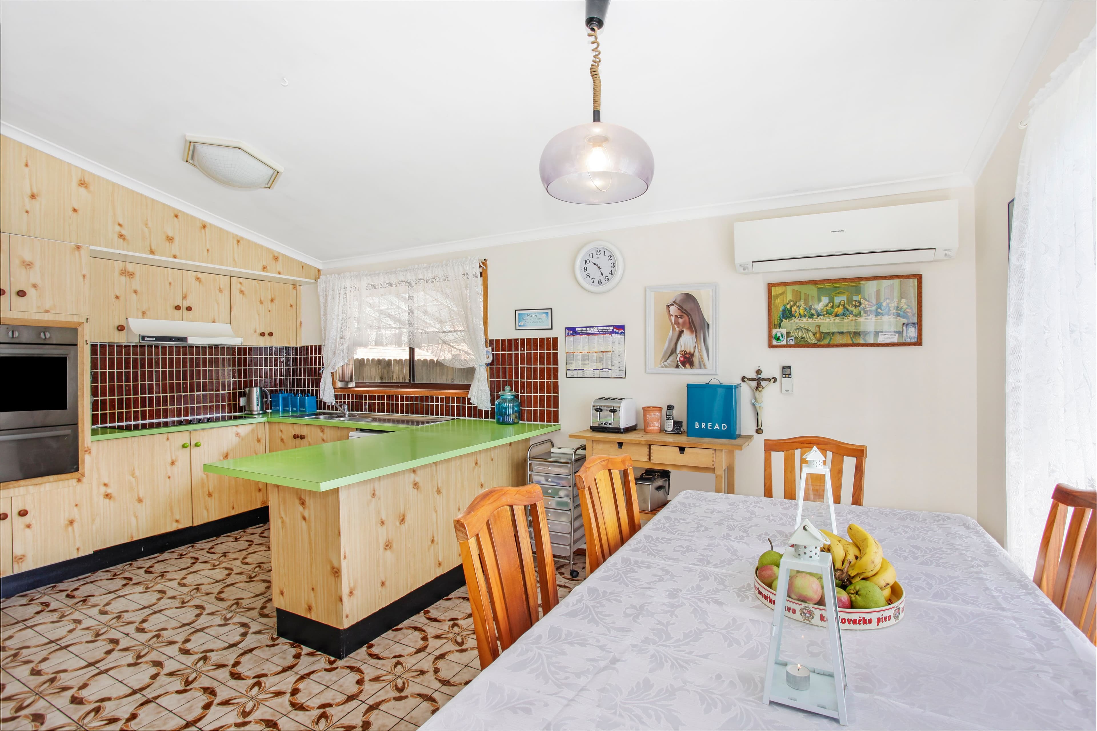 11 Thackeray Close, Wetherill Park - Thumbnail 3