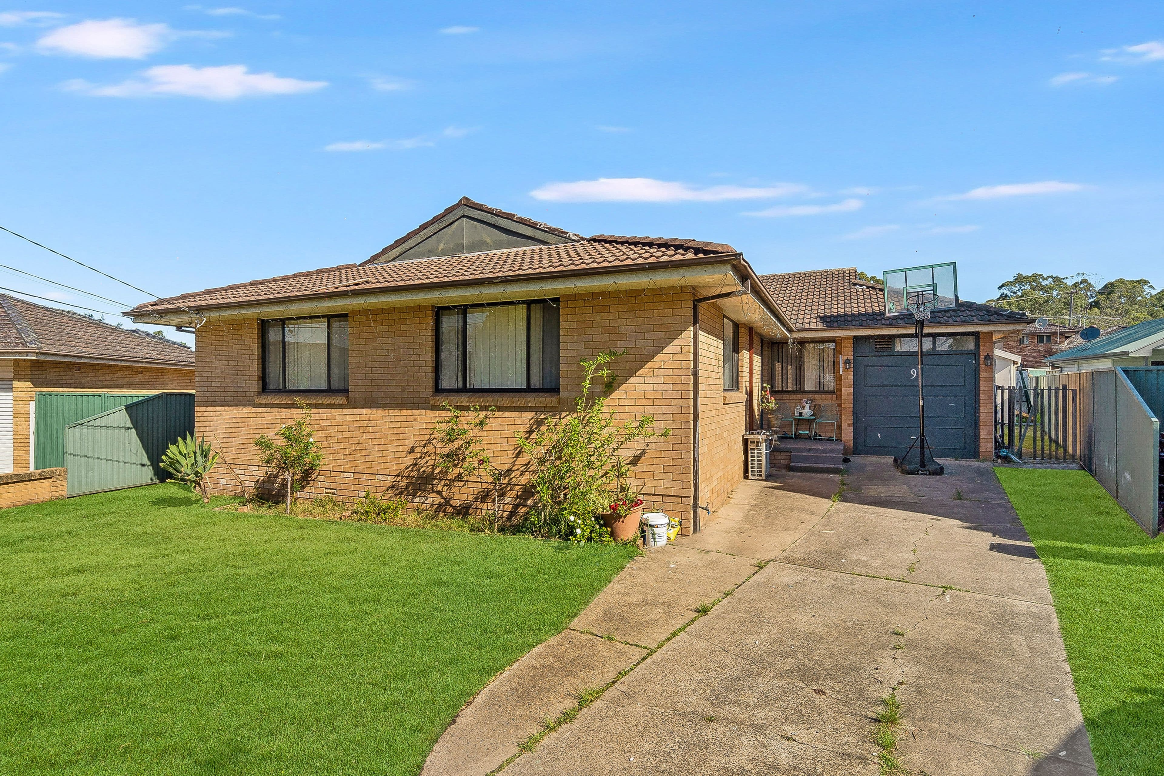 9 Kurrajong Avenue, Georges Hall NSW 2198, Georges Hall - Thumbnail 2
