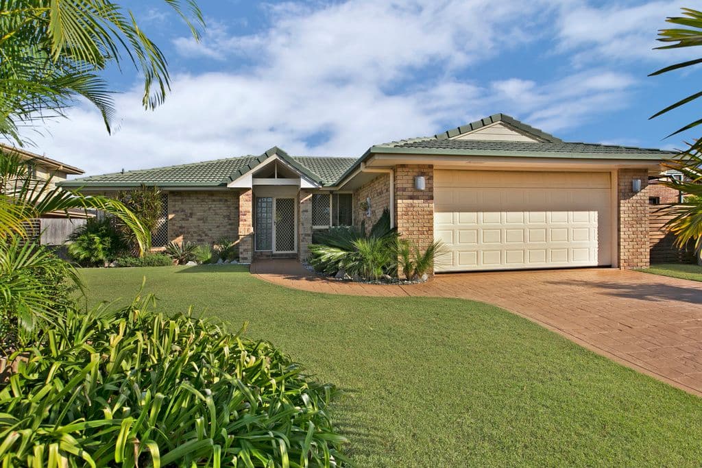 35 Redgrove Avenue, WELLINGTON POINT QLD 4160, Wellington Point - Image 1