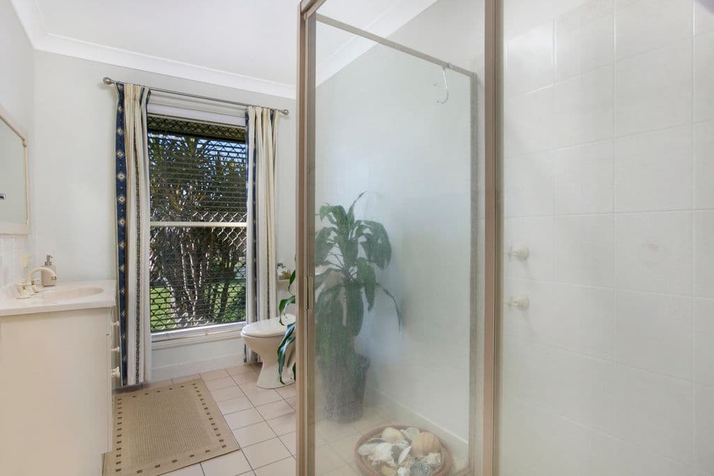 35 Redgrove Avenue, WELLINGTON POINT QLD 4160, Wellington Point - Thumbnail 7