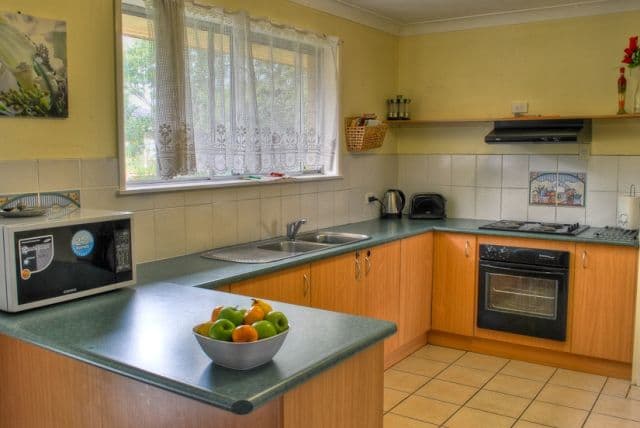 18 Morialta Street, MANSFIELD QLD 4122, Mansfield - Thumbnail 3