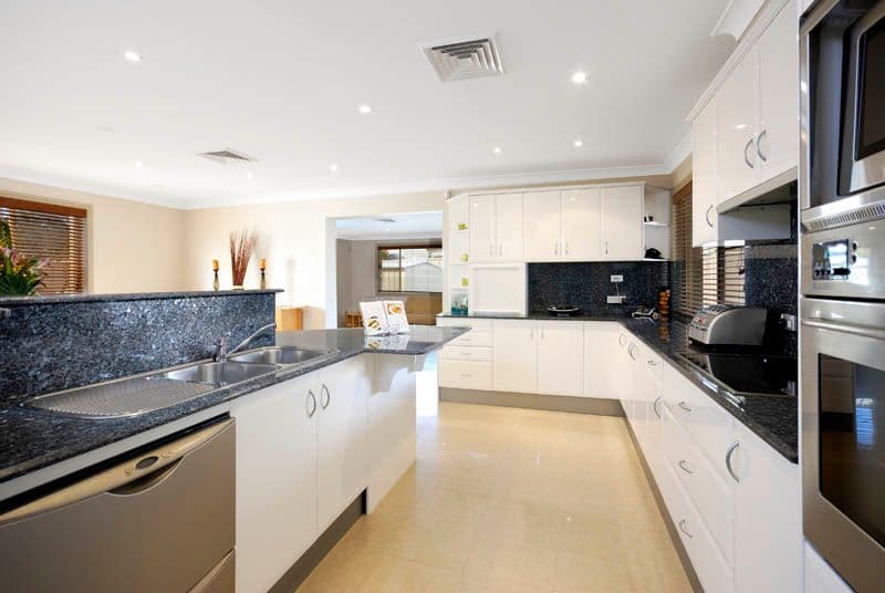 17 Portmadoc Drive, MENAI NSW 2234, Menai - Thumbnail 2