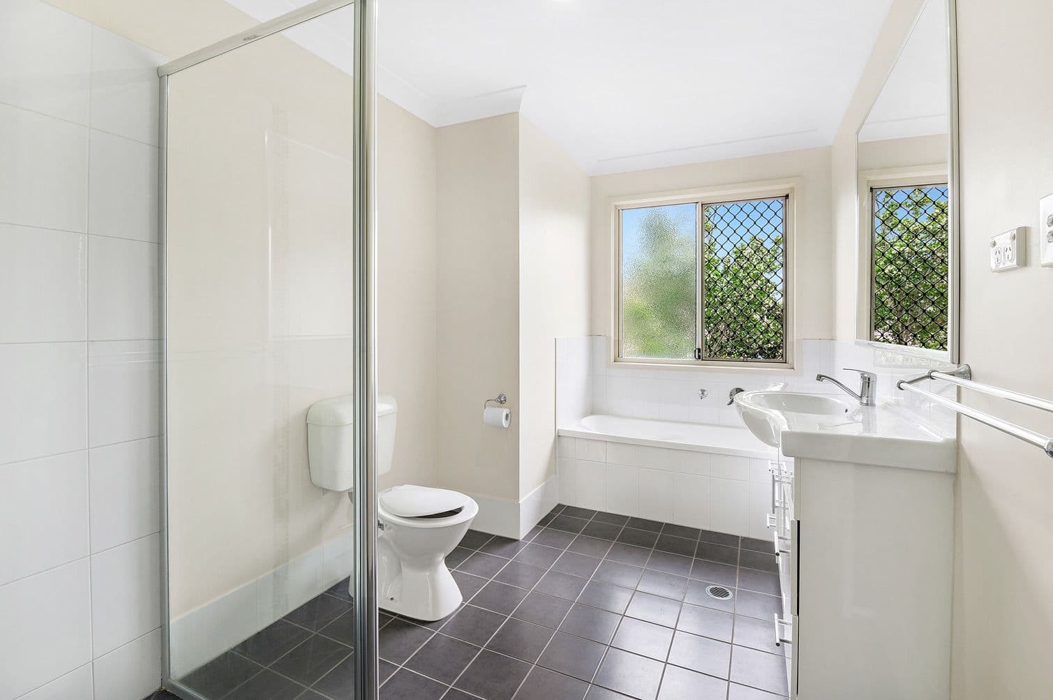20 Bellagio Crescent, Coomera QLD 4209, Coomera - Thumbnail 6