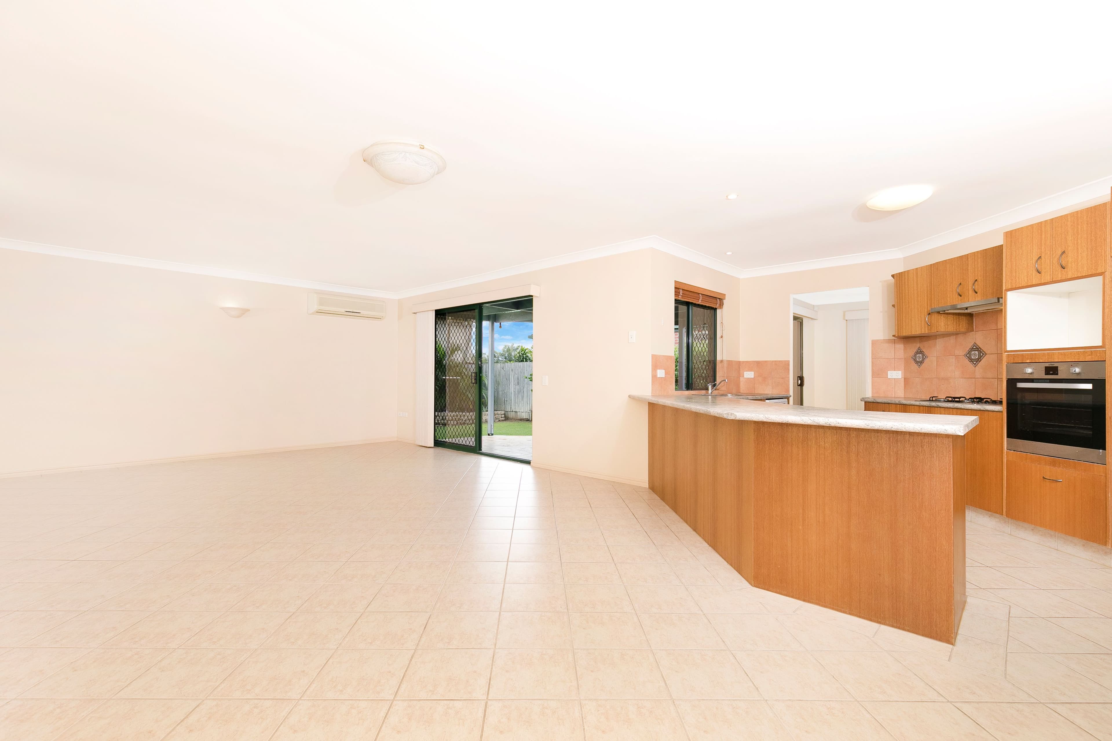 20 Oakmont Avenue, Oxley QLD 4075, Oxley - Thumbnail 5
