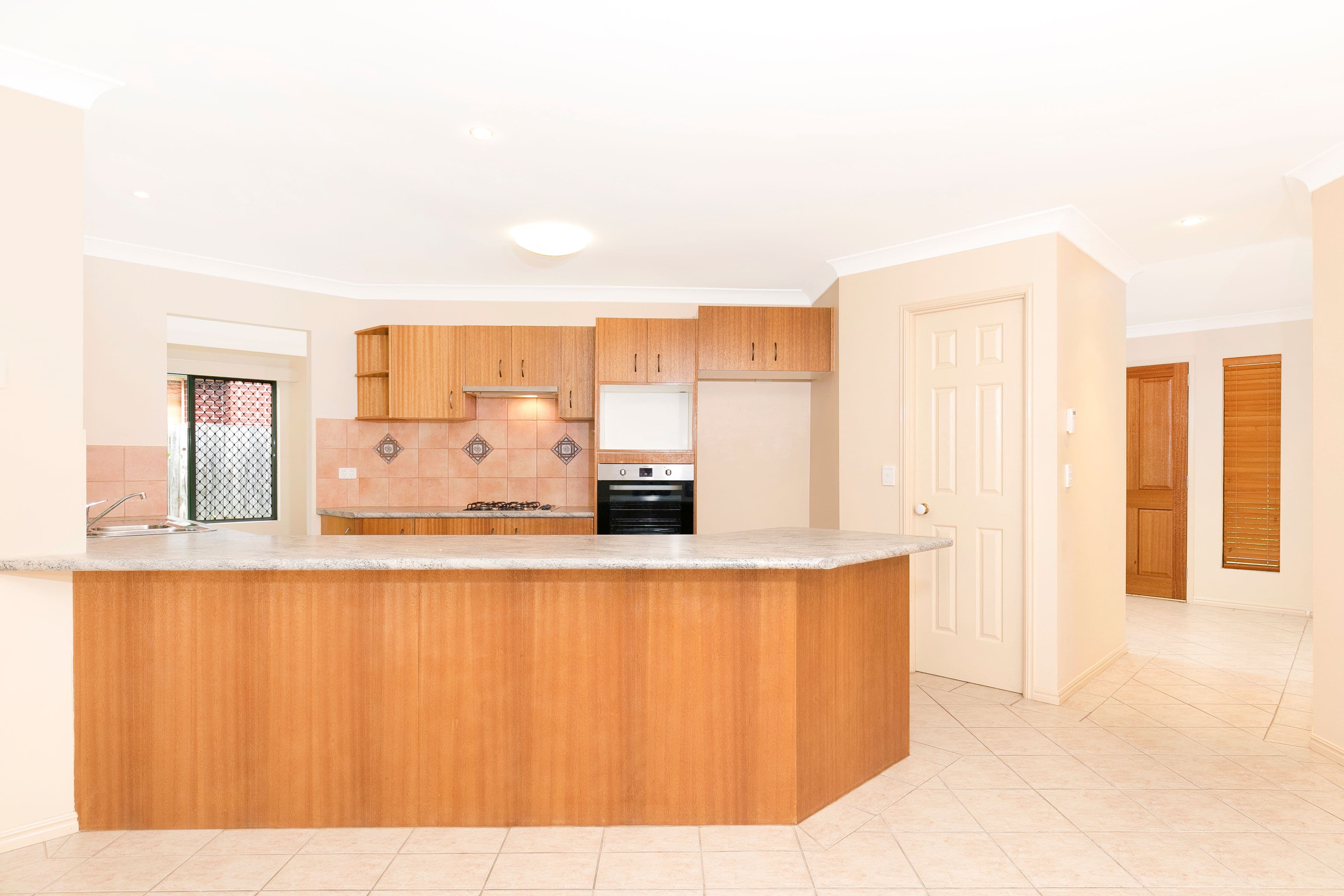 20 Oakmont Avenue, Oxley QLD 4075, Oxley - Thumbnail 6