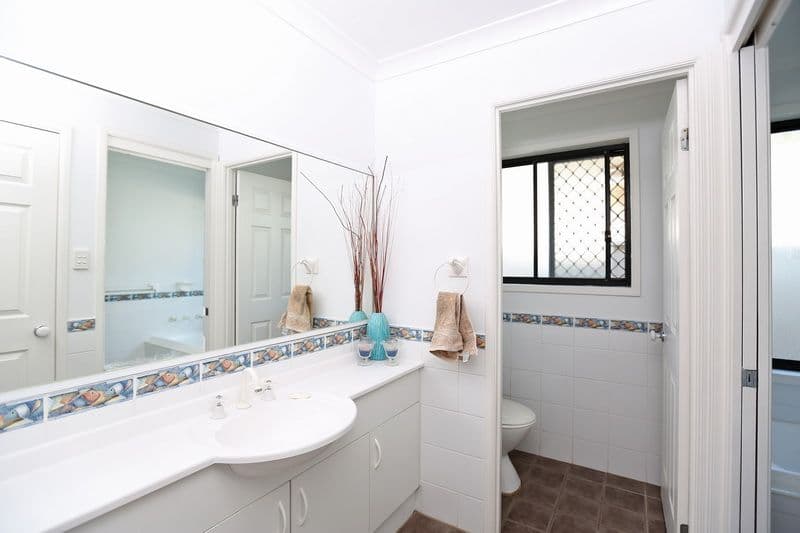 5 Coral Gum Court, WORRIGEE NSW 2540, Worrigee - Thumbnail 8