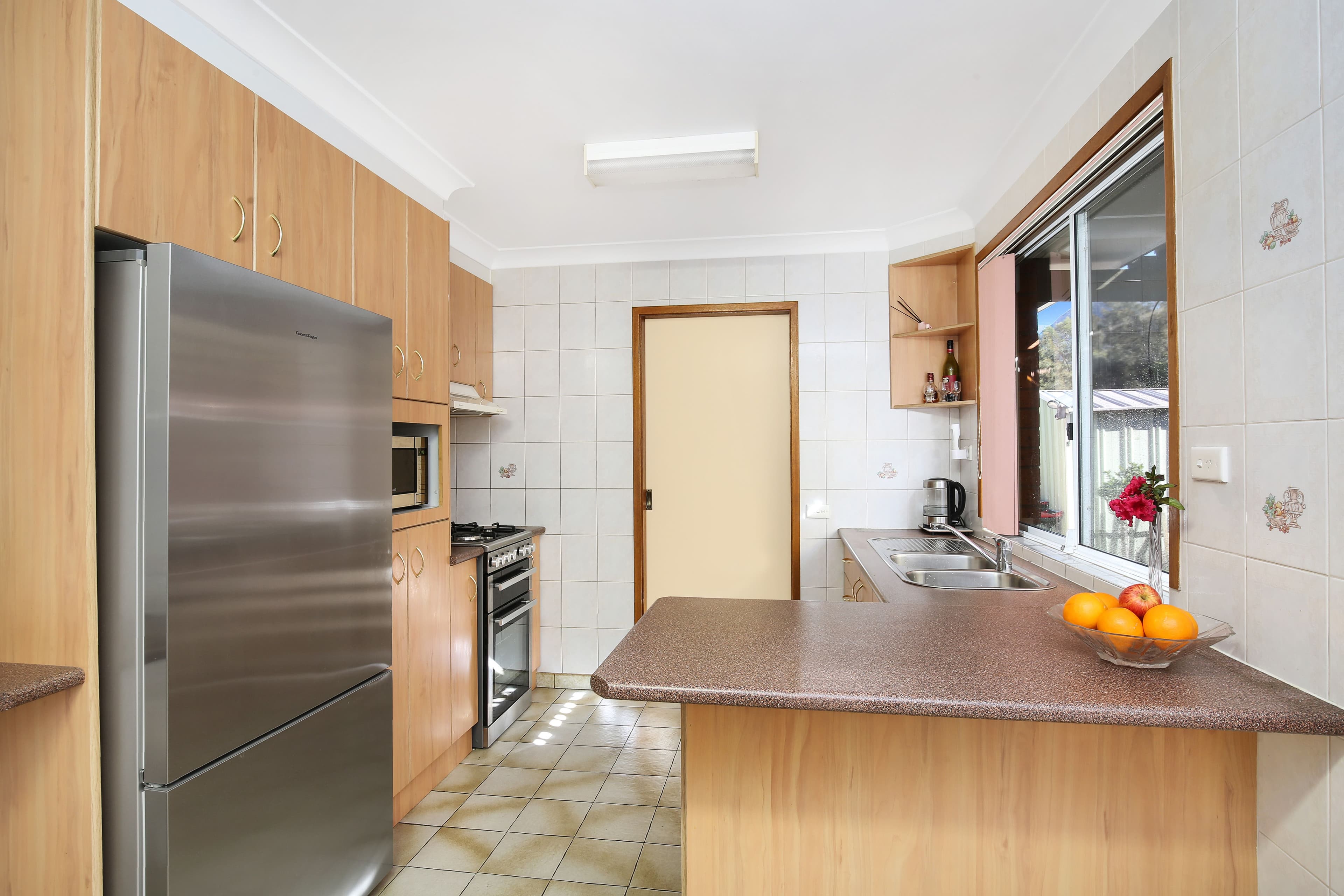 6 Noonga Place, Cordeaux Heights - Thumbnail 3