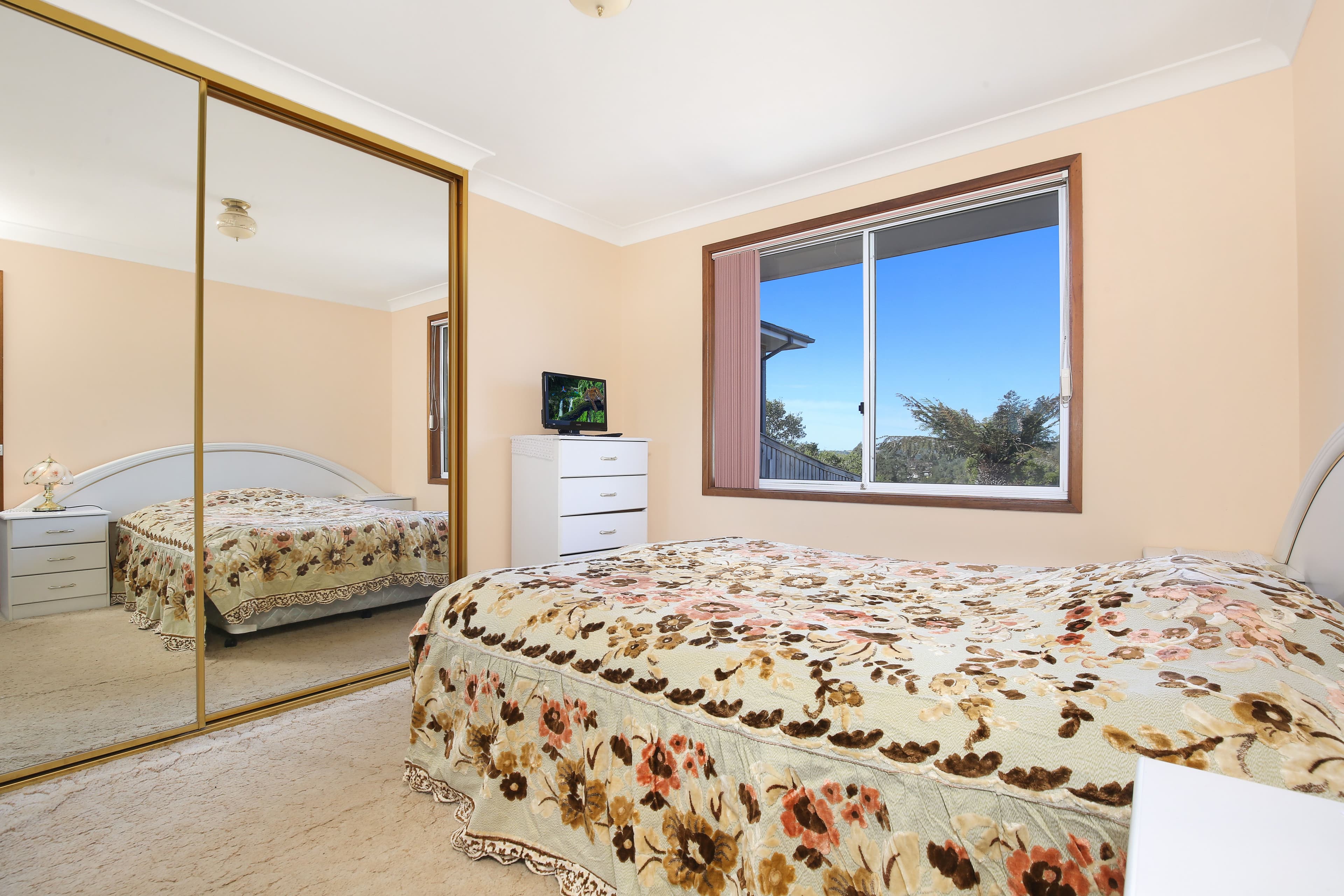 6 Noonga Place, Cordeaux Heights - Thumbnail 4