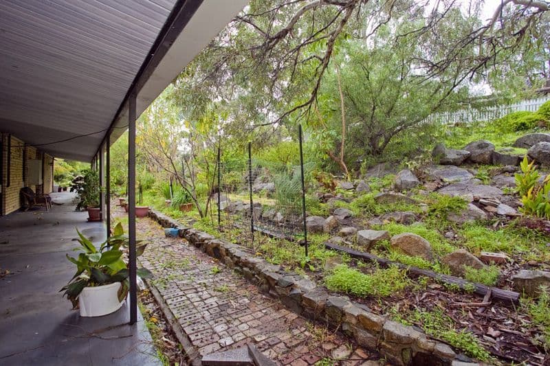 9 Balga Place, GOOSEBERRY HILL WA 6076, Gooseberry Hill - Thumbnail 3