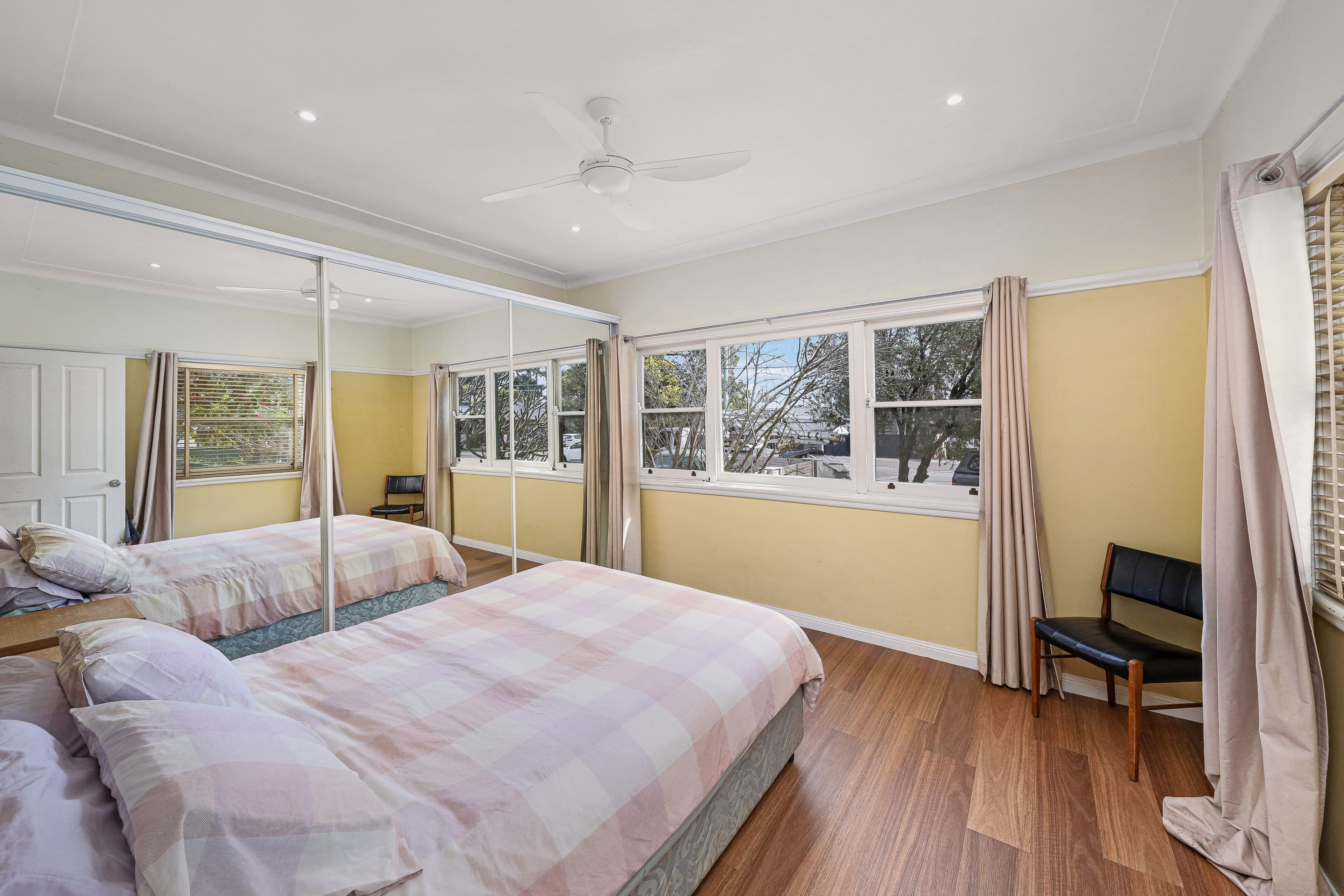 219 Henry Lawson Drive, Georges Hall NSW 2198, Georges Hall - Thumbnail 6