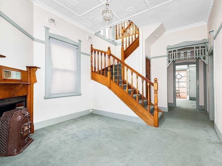 25 Bouvardia Street, Russell Lea - Thumbnail 2