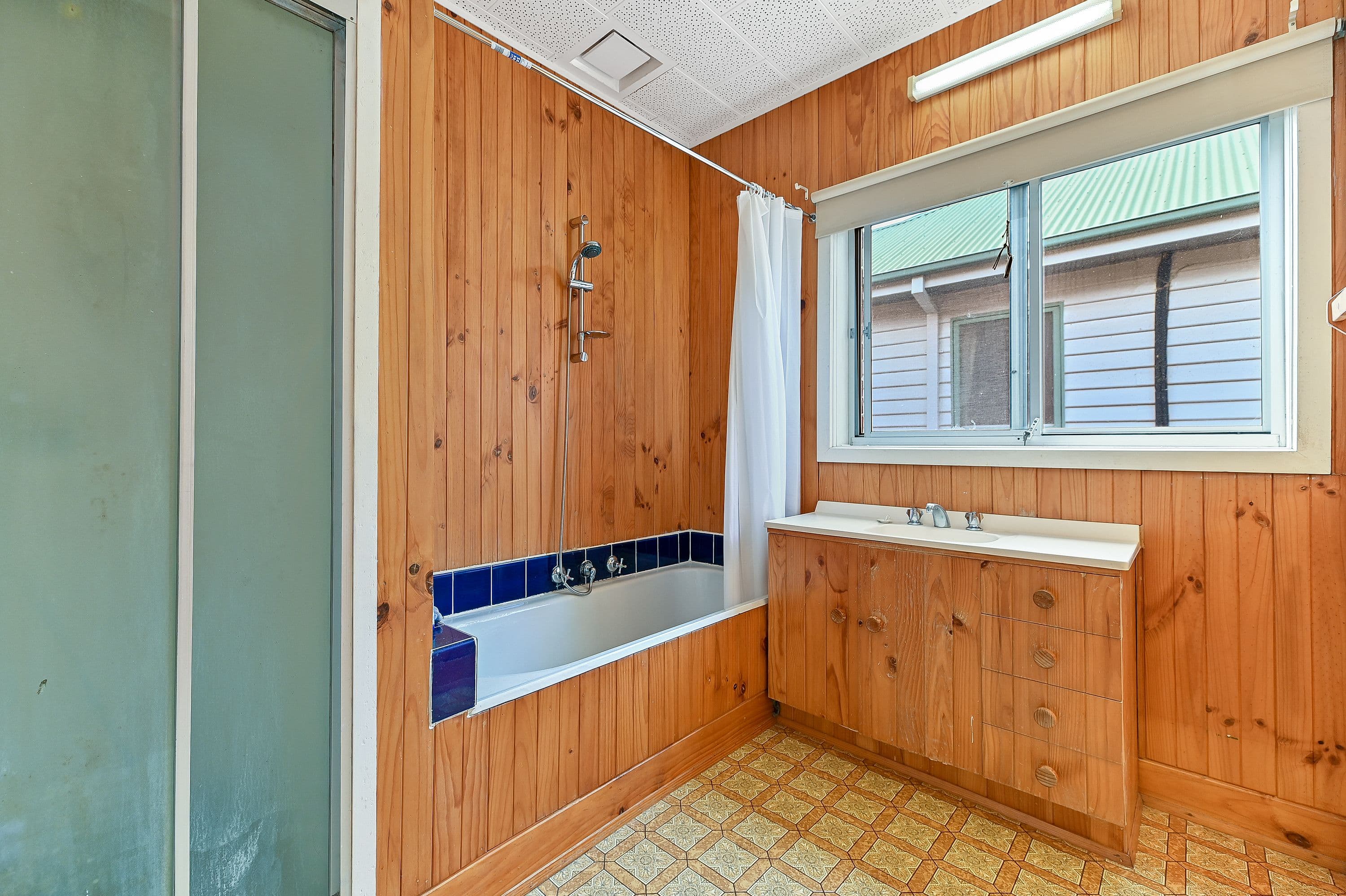 11 Pepperell Avenue, Glen Waverley VIC 3150, Glen Waverley - Thumbnail 4