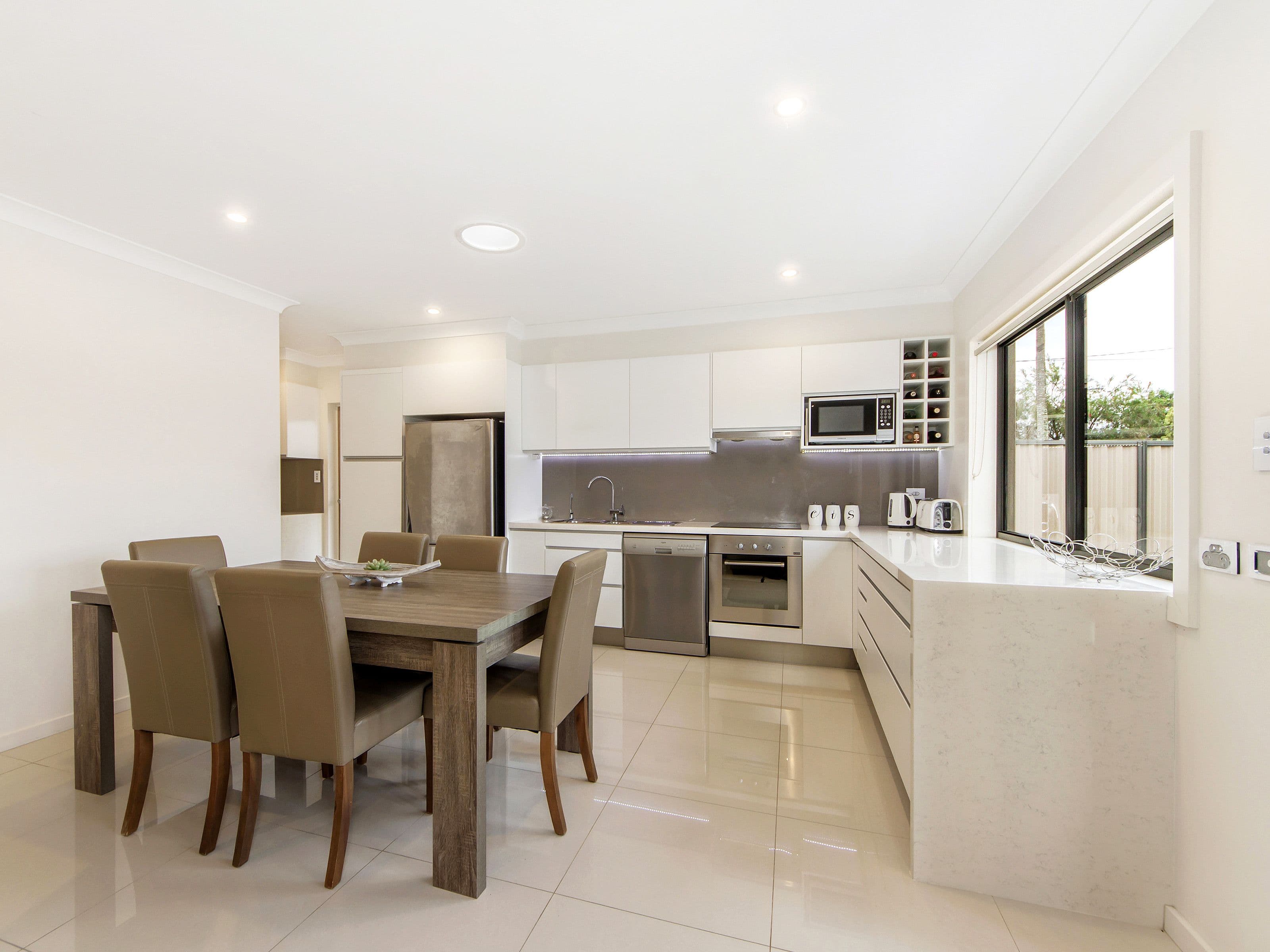 19 Clematis Avenue, Hollywell QLD 4216, Hollywell - Thumbnail 3