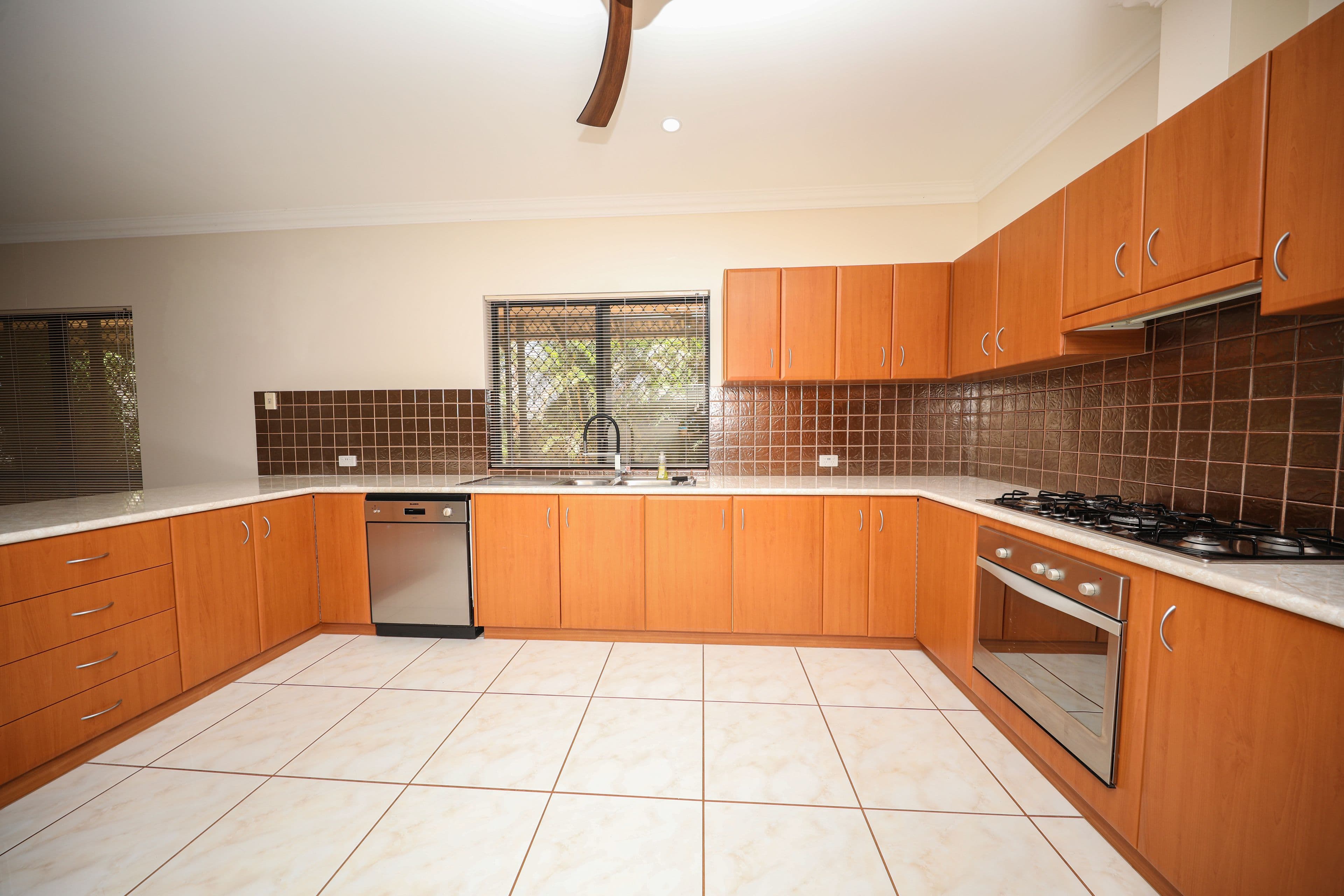 27 Radley Drive, Baynton WA 6714, Baynton - Thumbnail 3