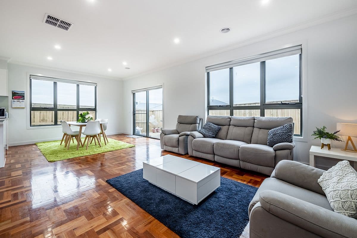 27 Shimar Street, Clyde North VIC 3978, Clyde North - Thumbnail 5