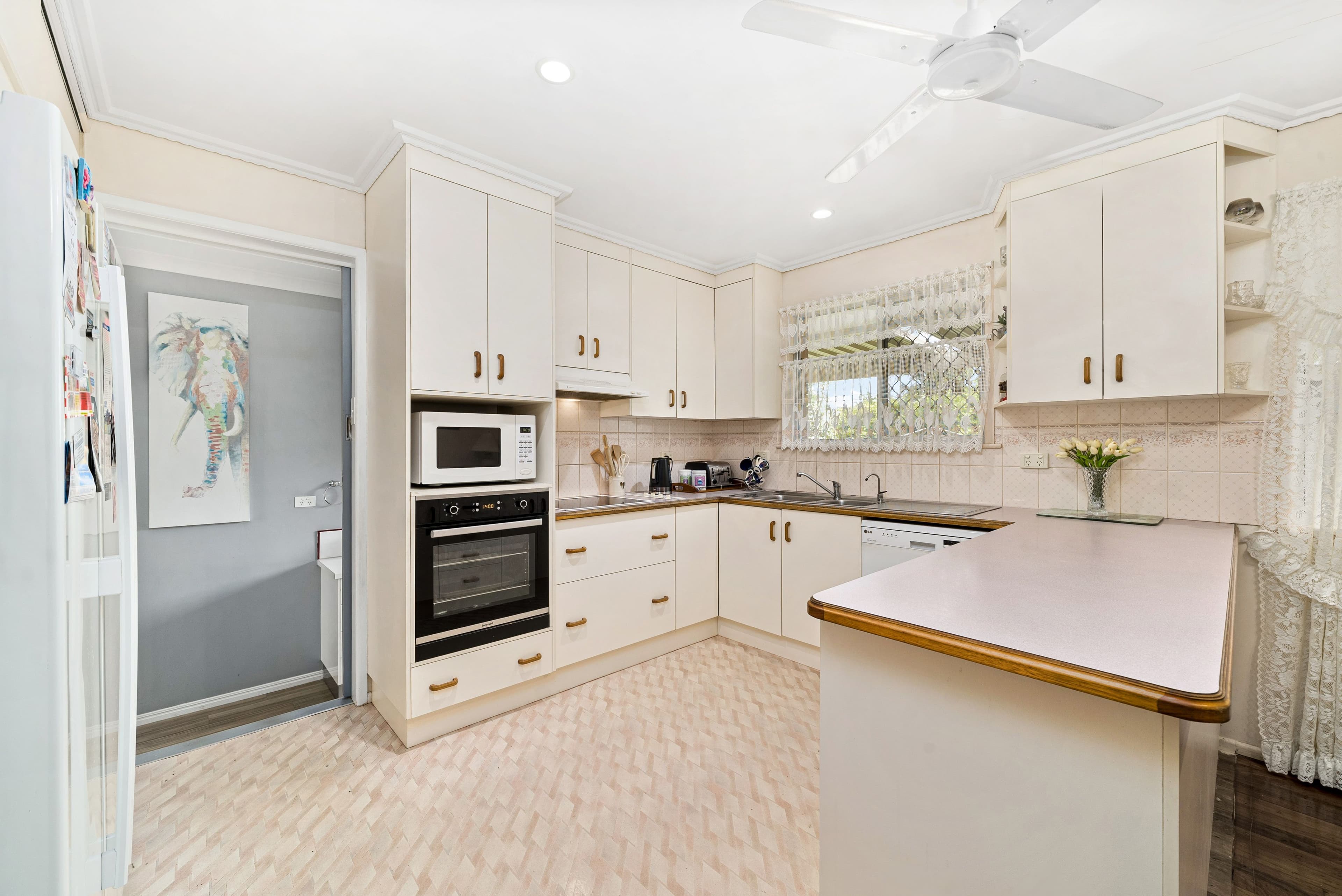 8 Emerald Street, Clontarf QLD 4019, Clontarf - Thumbnail 2